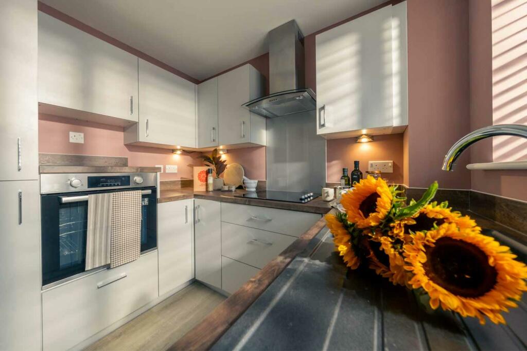 Additional property image - Symonds Grange, Hooton Road, Willaston, Neston