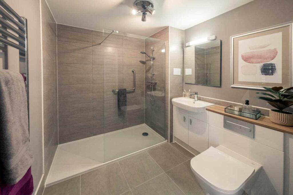 Additional property image - Symonds Grange, Hooton Road, Willaston, Neston