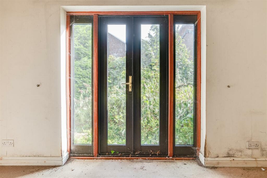 Additional property image - Neston Road, Willaston, Neston