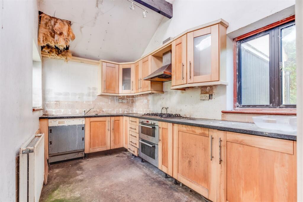 Additional property image - Neston Road, Willaston, Neston