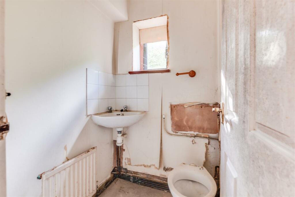 Additional property image - Neston Road, Willaston, Neston