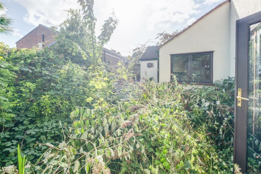 Additional property image - Neston Road, Willaston, Neston