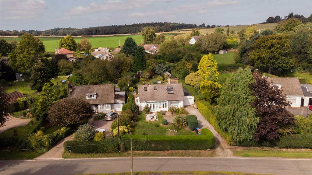 Additional property image - Mudhouse Lane, Burton