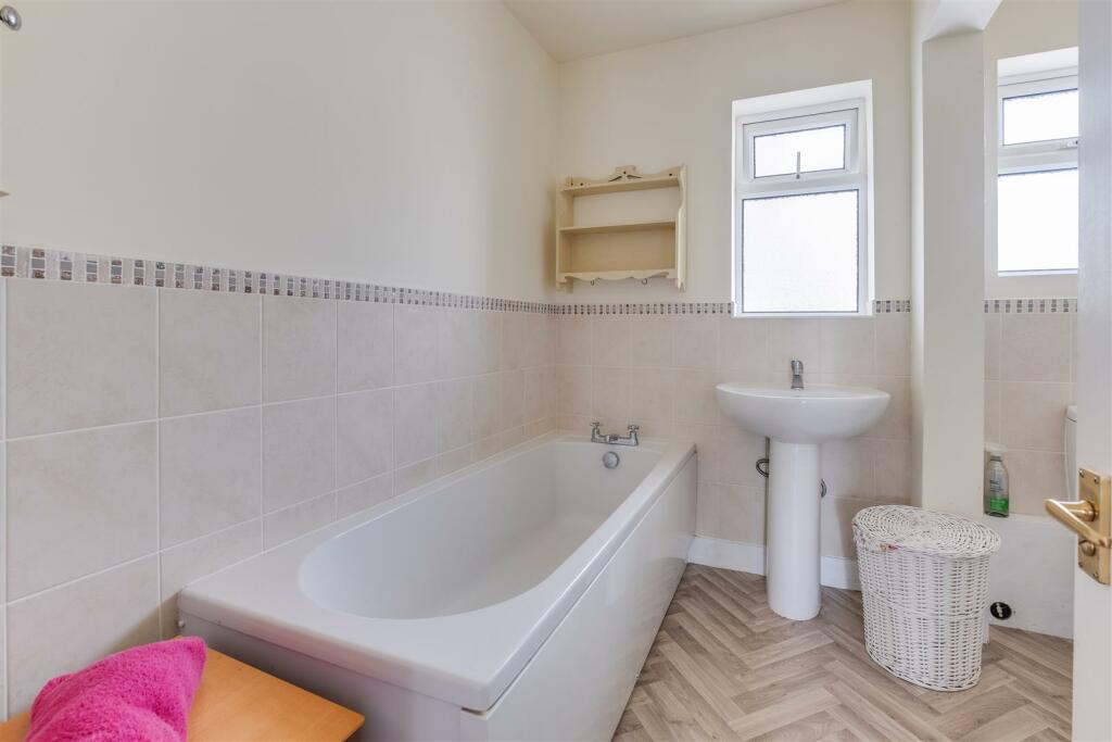 Additional property image - Mudhouse Lane, Burton