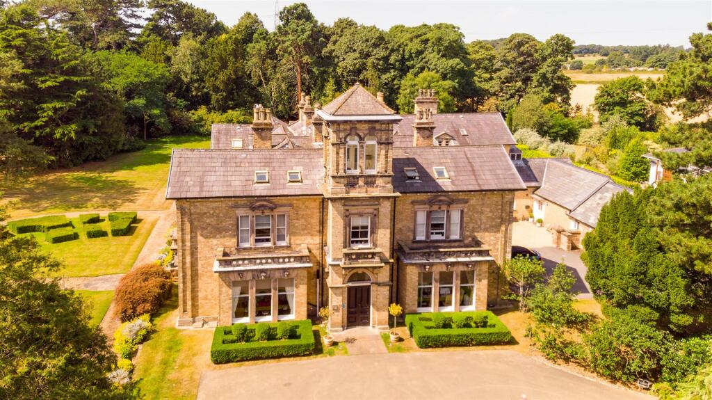 2 bedroom apartment for rent in The Lydiate, Birkenhead Road, Willaston