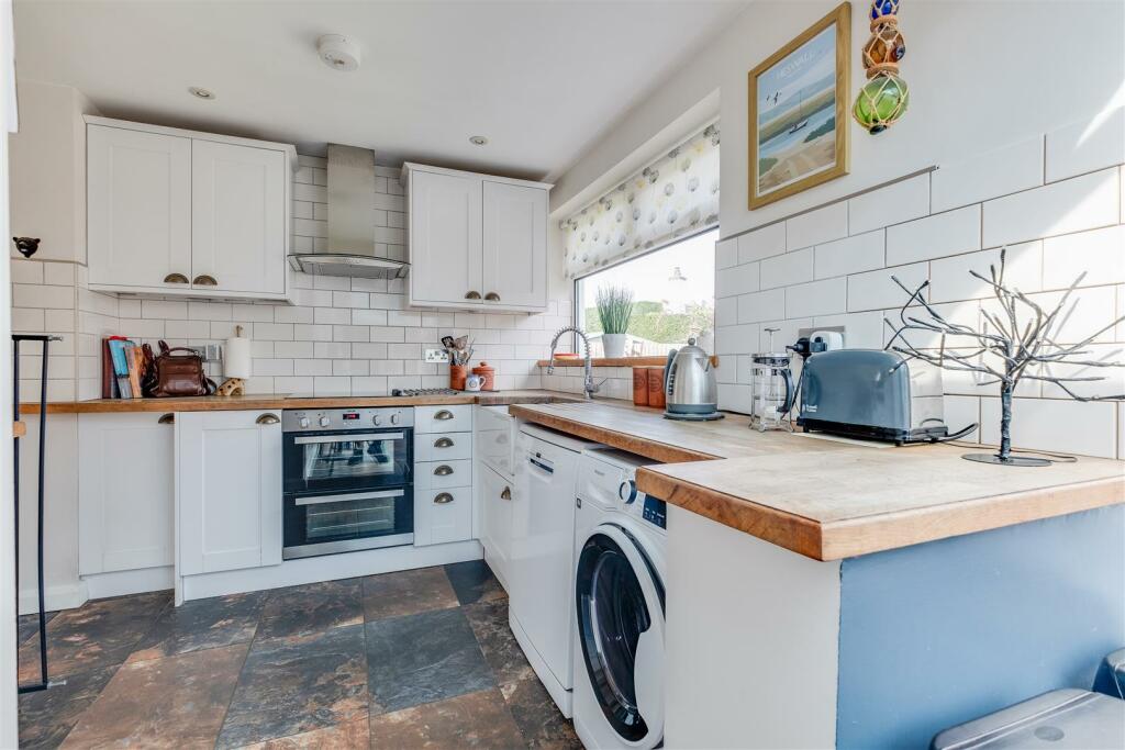 Additional property image - Victoria Road, Little Neston, NESTON