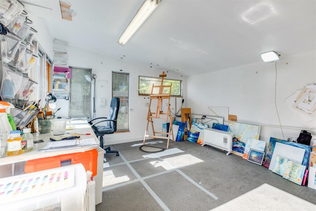Additional property image - Woodfall Grove, Little Neston, NESTON