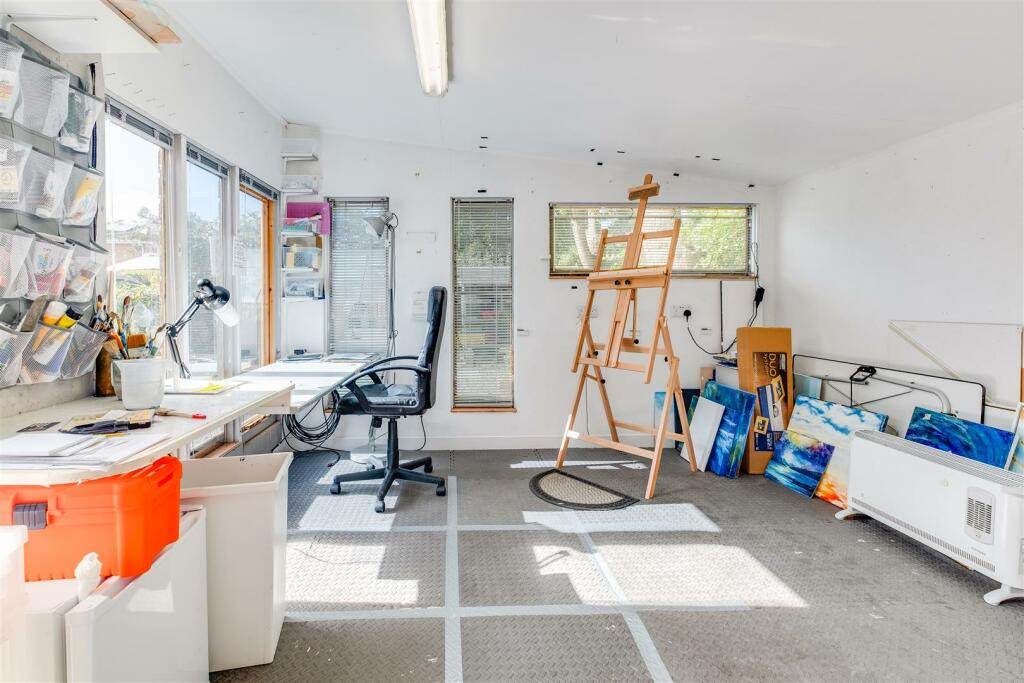 Additional property image - Woodfall Grove, Little Neston, NESTON