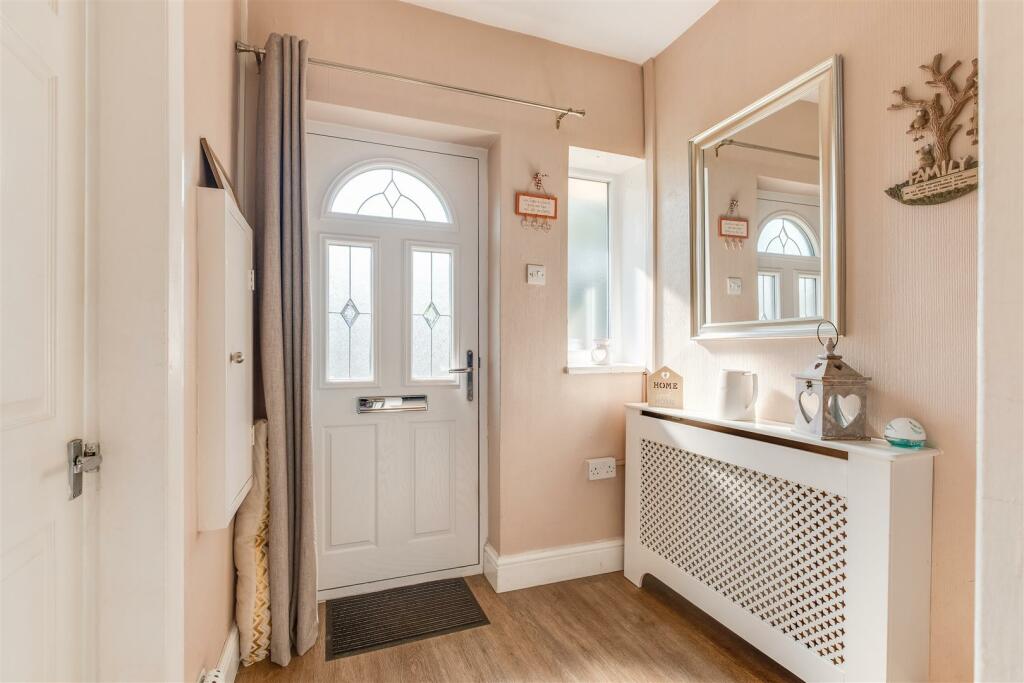 Additional property image - Raeburn Avenue, Little Neston, Neston