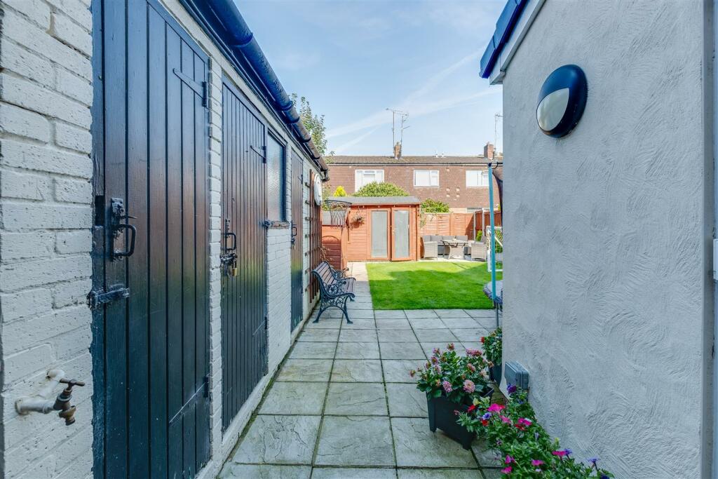 Additional property image - Raeburn Avenue, Little Neston, Neston