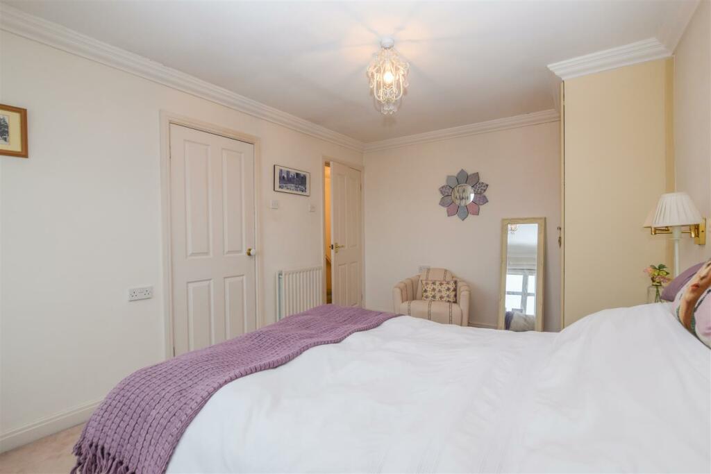 Additional property image - Neston Road, Willaston, Neston