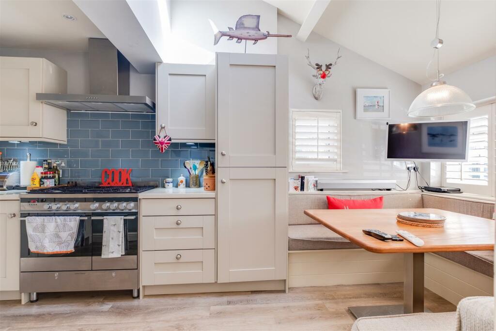 Additional property image - Ashtree Farm Court, Willaston, Neston