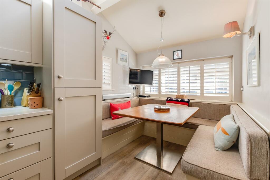 Additional property image - Ashtree Farm Court, Willaston, Neston