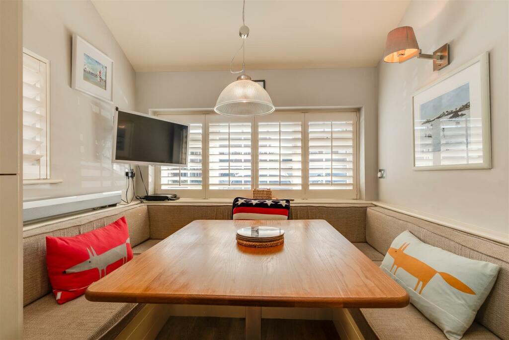 Additional property image - Ashtree Farm Court, Willaston, Neston