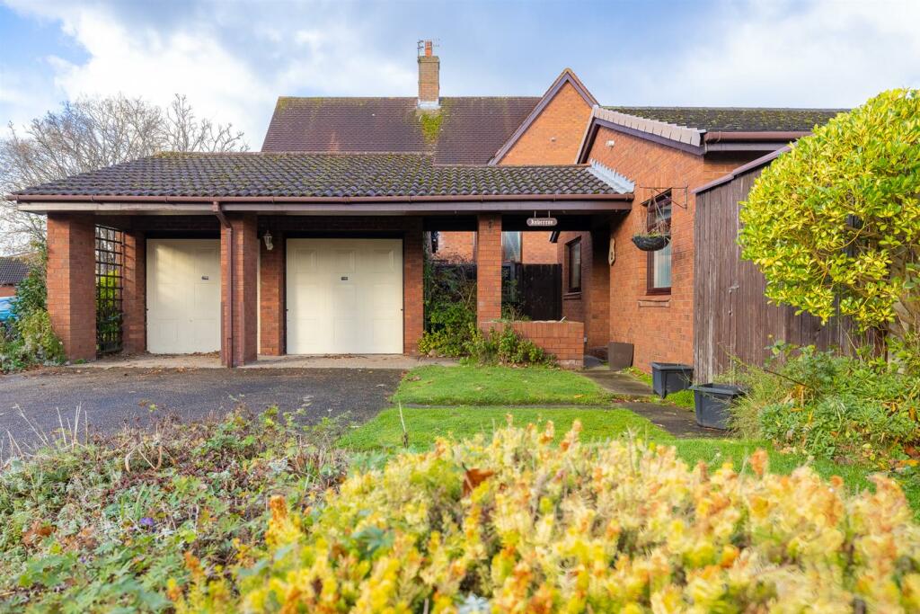 Additional property image - Glendale Grove, Spital, Wirral