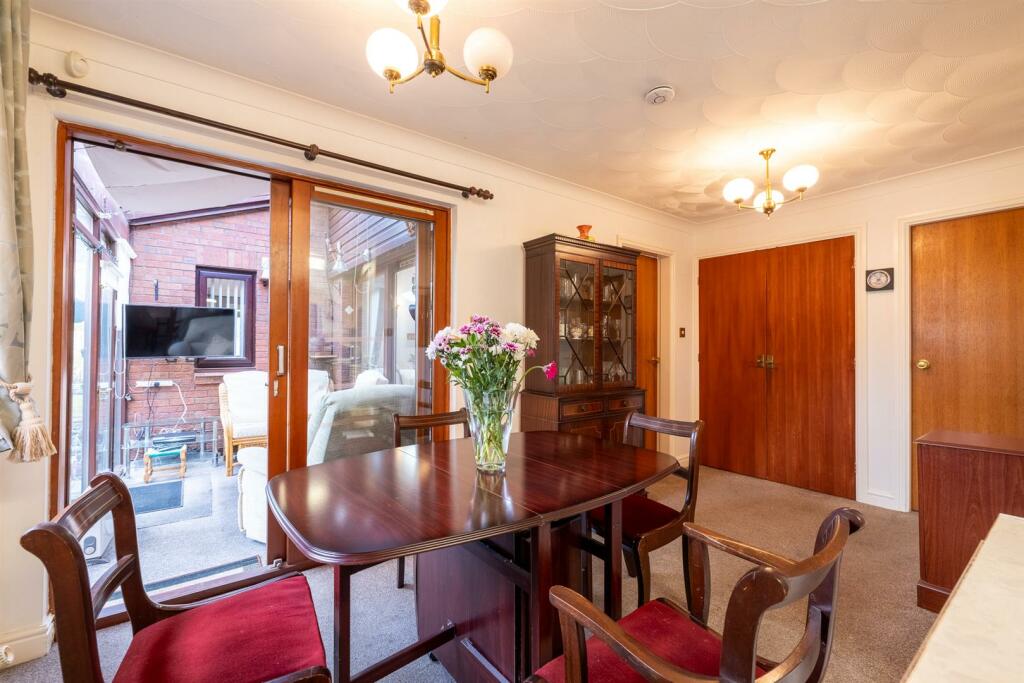 Additional property image - Glendale Grove, Spital, Wirral