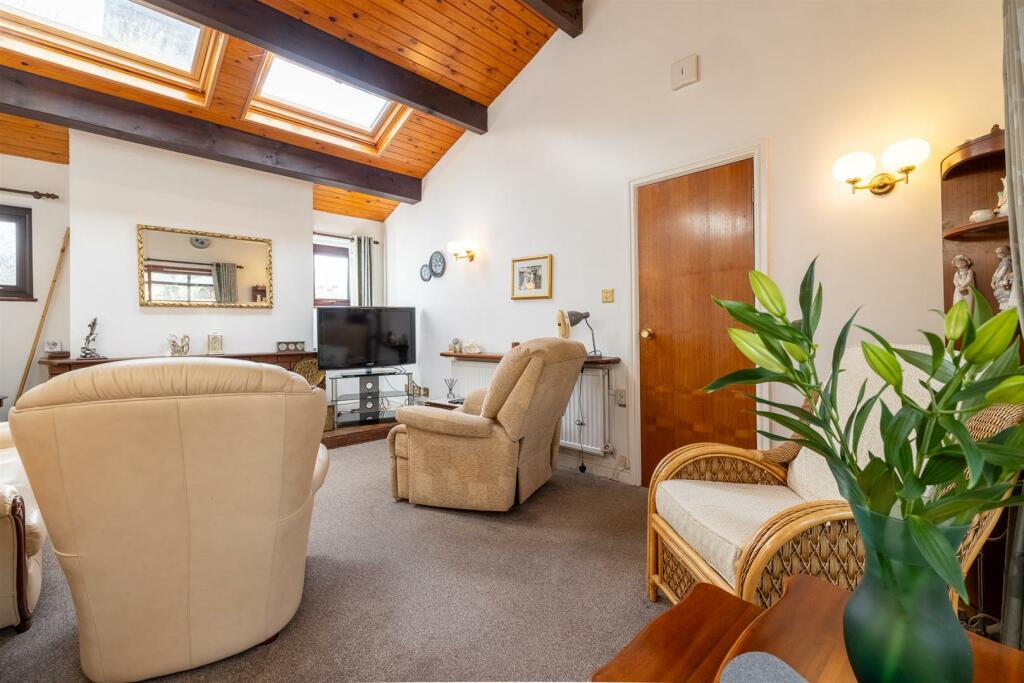 Additional property image - Glendale Grove, Spital, Wirral