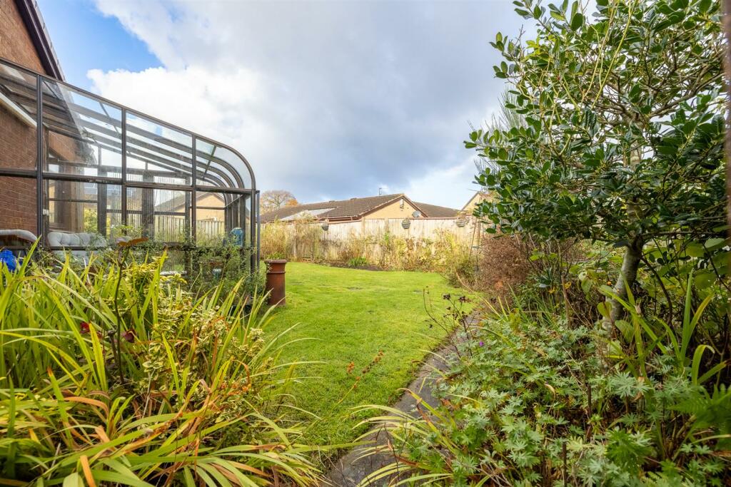 Additional property image - Glendale Grove, Spital, Wirral