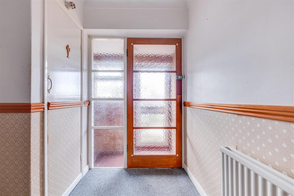 Additional property image - Meadow Lane, Willaston, Neston