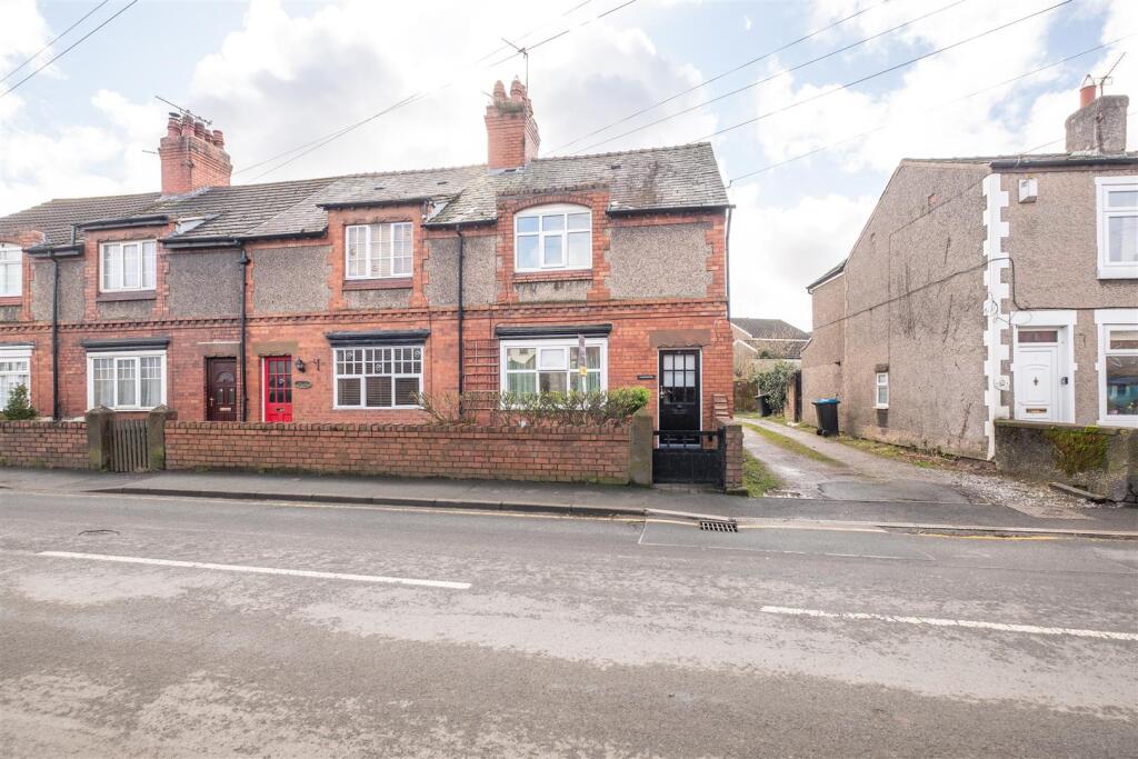 Main image of property: Gladstone Terrace, Willaston, Neston