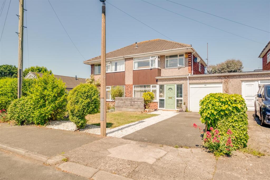 Main image of property: Carlton Close, Parkgate, Neston, Cheshire