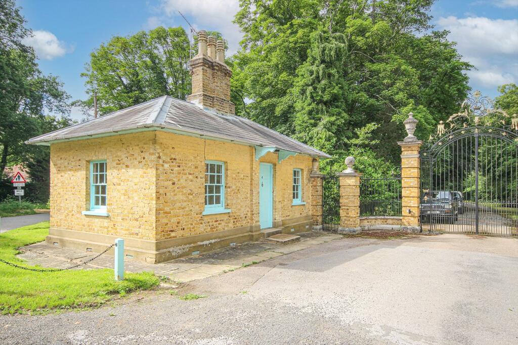 Main image of property: Wild Hill, Hatfield, AL9