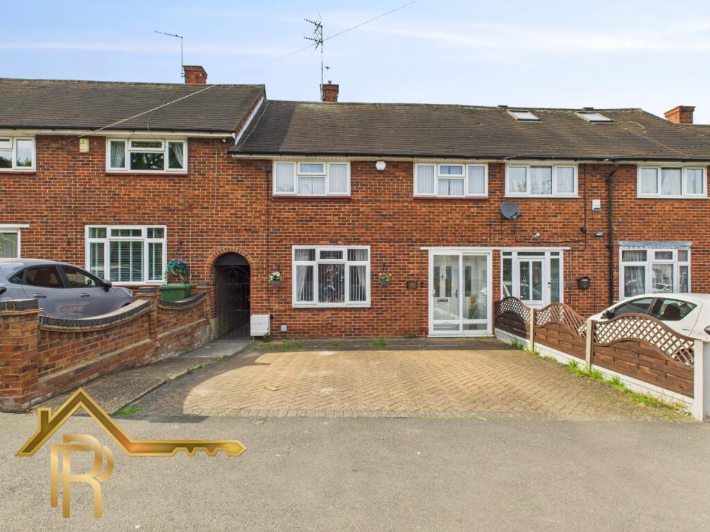 Main image of property: Faringdon Avenue, Romford, Essex, RM3