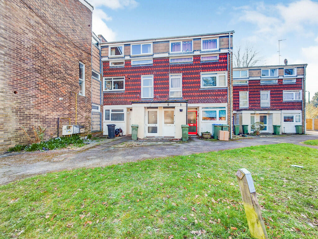2 bedroom apartment for sale in South Holmes Road, Horsham, RH13