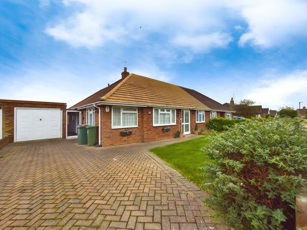 2 bedroom semidetached bungalow for sale in The Rise, Partridge Green