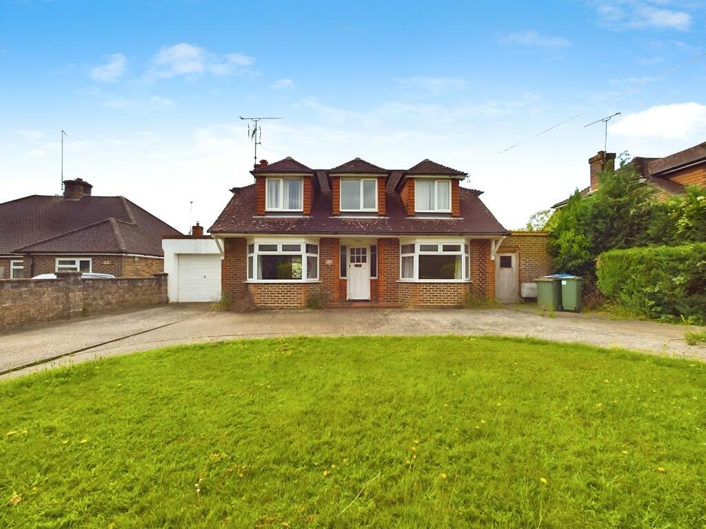 3 bedroom detached house for sale in Blackbridge Lane, Horsham, RH12