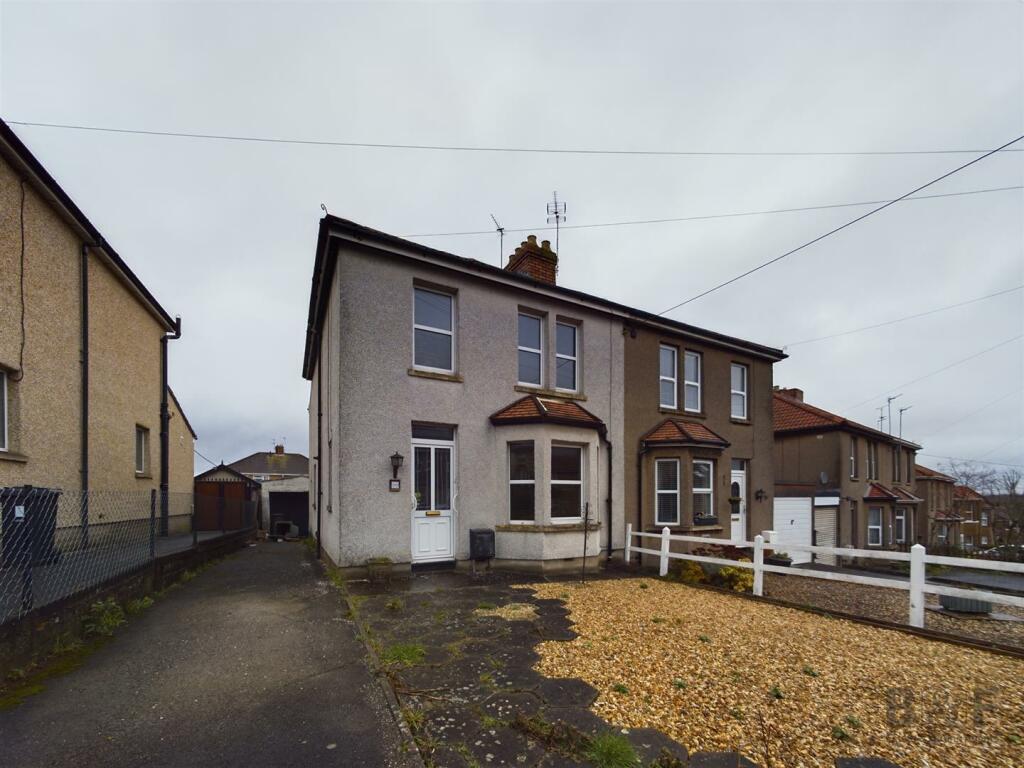3 bedroom semidetached house for sale in 20 Chiphouse Road, Kingswood