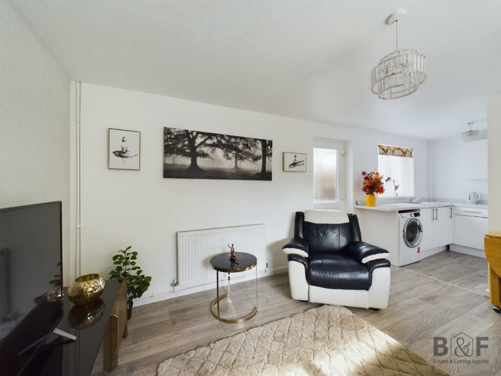 Additional property image - Holly Close, Speedwell
