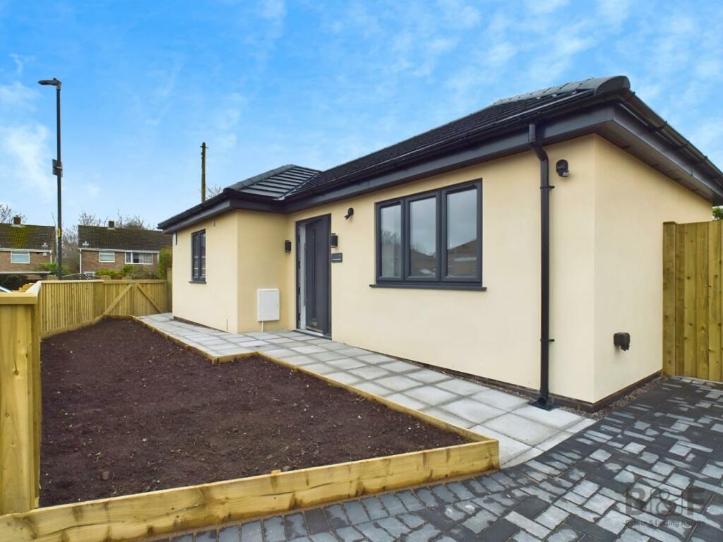Additional property image - Oaklands Close, Mangotsfield