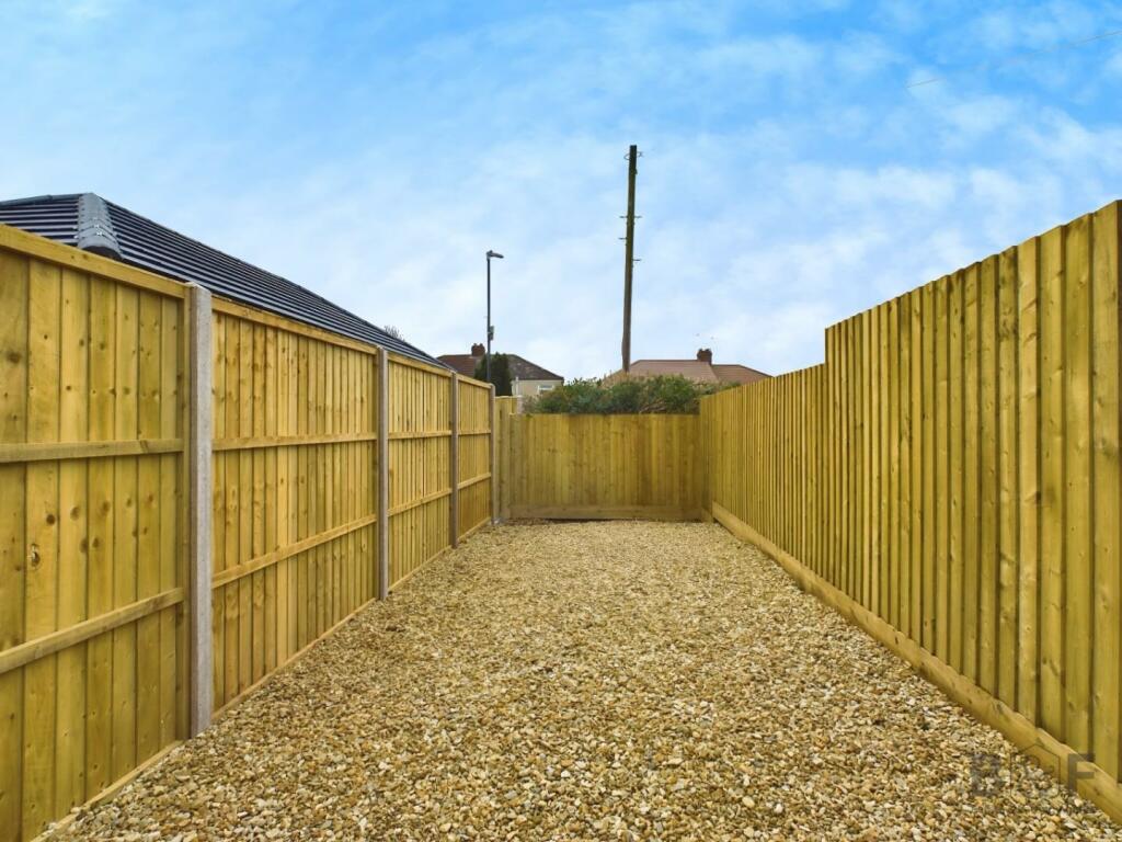 Additional property image - Oaklands Close, Mangotsfield