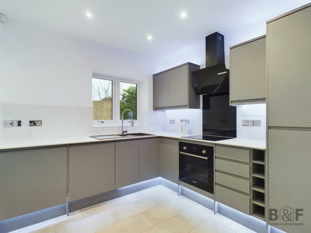 Additional property image - Oaklands Close, Mangotsfield