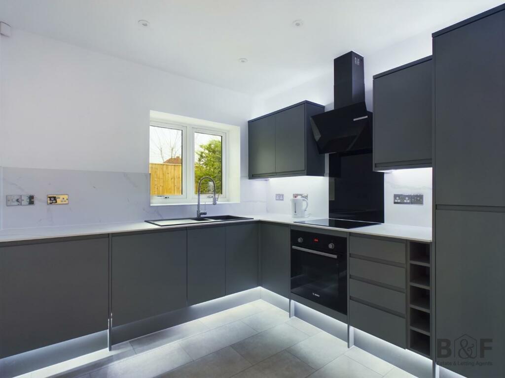 Additional property image - Oaklands Close, Mangotsfield