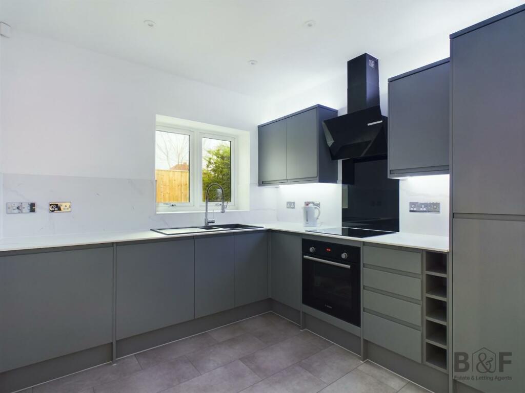 Additional property image - Oaklands Close, Mangotsfield