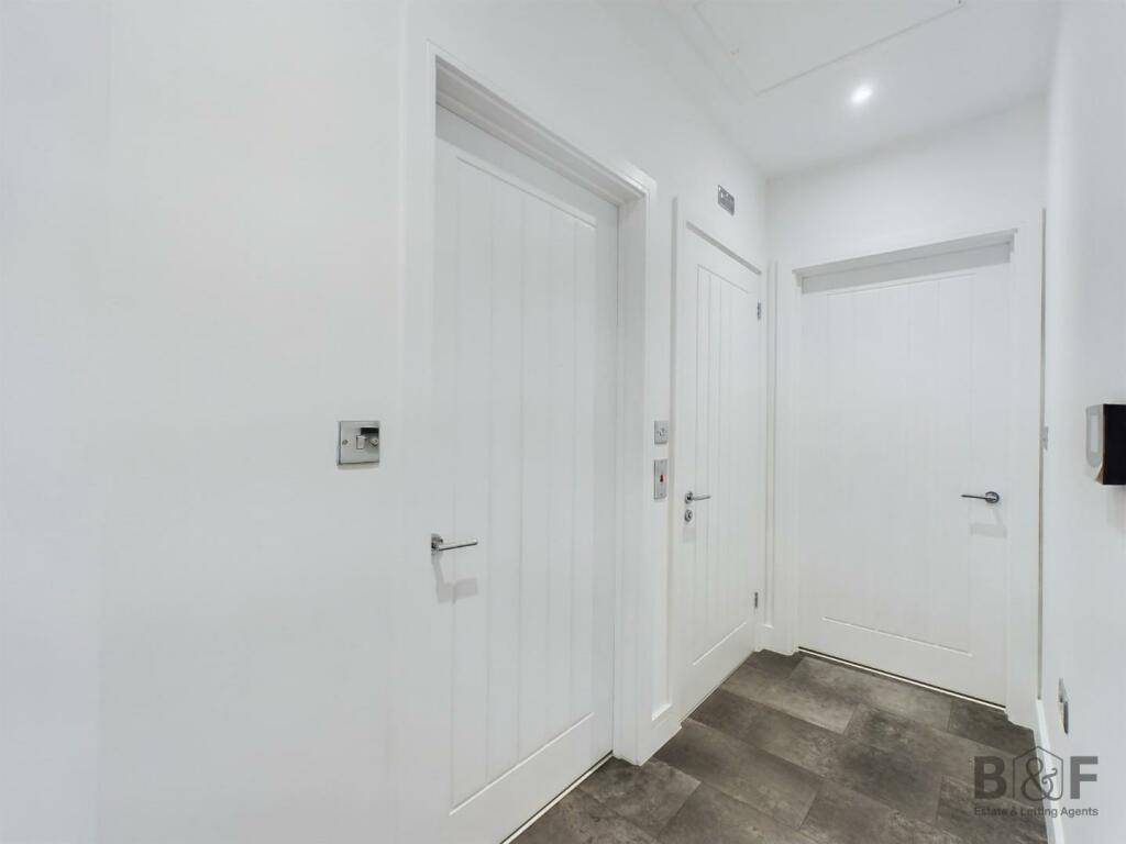 Additional property image - Oaklands Close, Mangotsfield