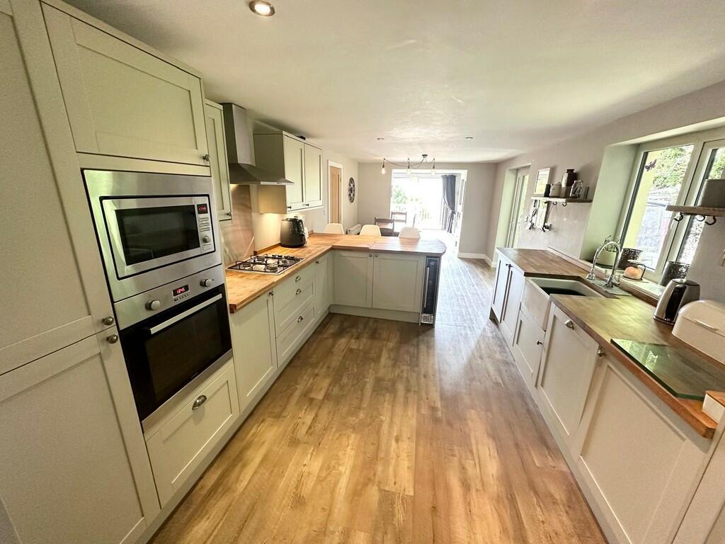 Additional property image - Hill Top Road, Hainworth