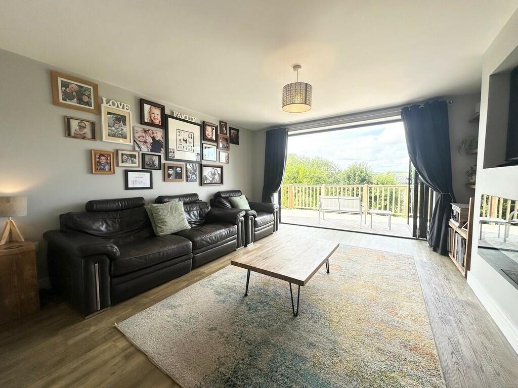 Additional property image - Hill Top Road, Hainworth