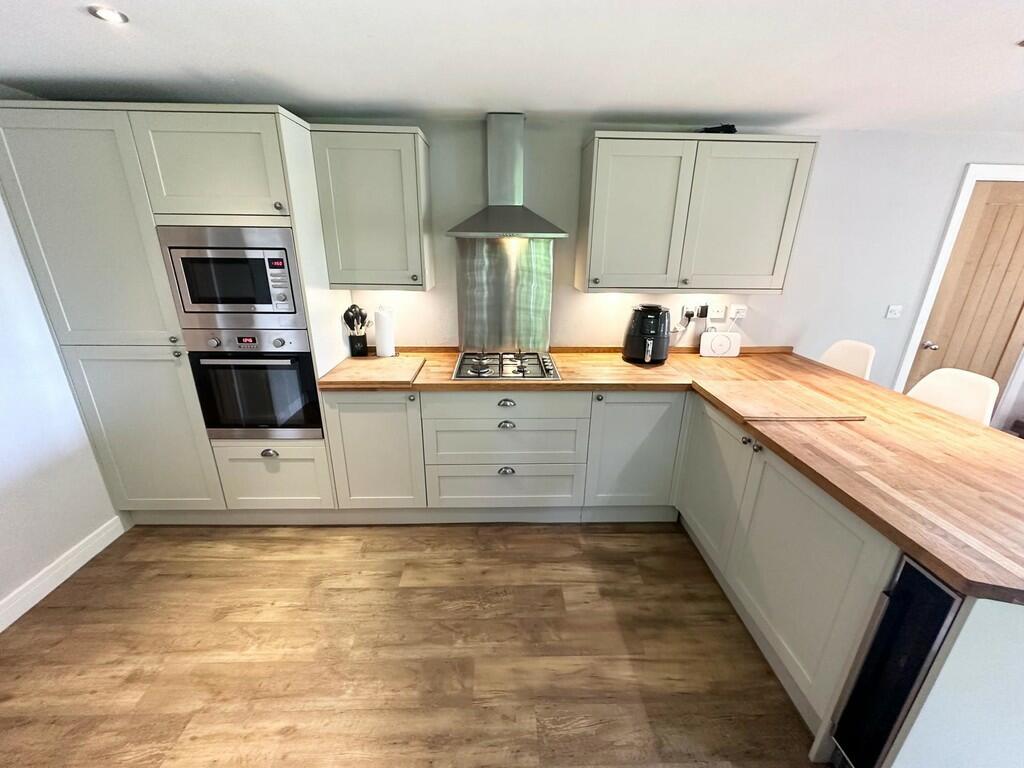 Additional property image - Hill Top Road, Hainworth
