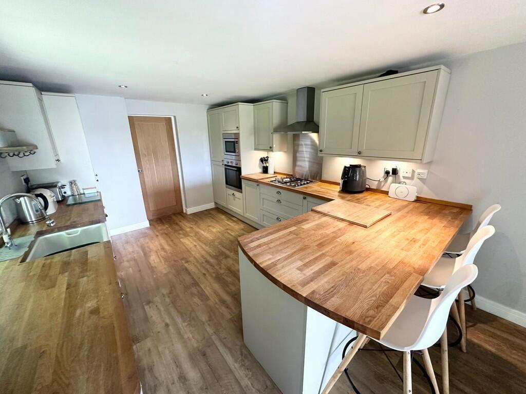 Additional property image - Hill Top Road, Hainworth