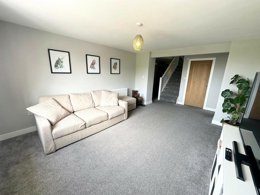 Additional property image - Hill Top Road, Hainworth