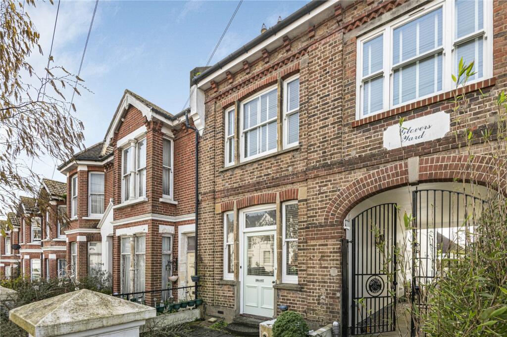 4 bedroom terraced house for sale in Havelock Road, Brighton, East Sussex, BN1