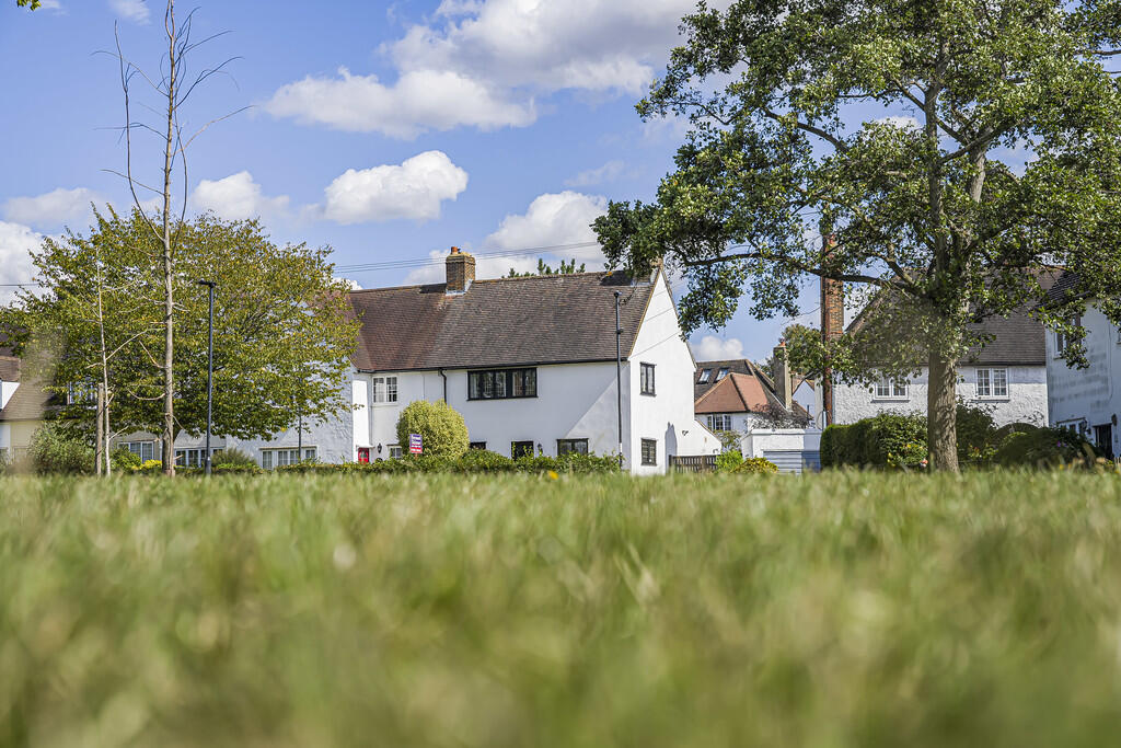 Main image of property: Lovelace Green, Eltham SE9