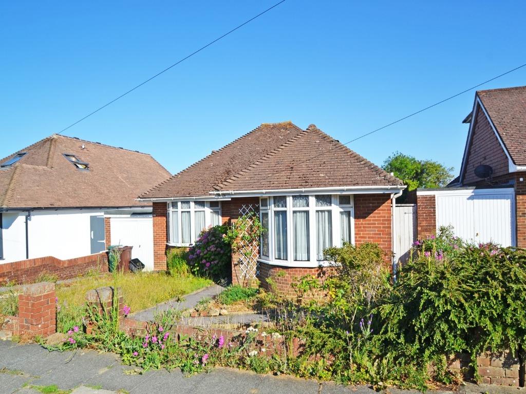 2 bedroom bungalow for sale in Green Ridge, Brighton, East Sussex, BN1