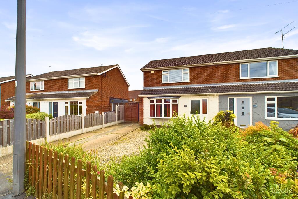 Main image of property: Nursery Close, Barton-upon-Humber, North Lincolnshire, DN18