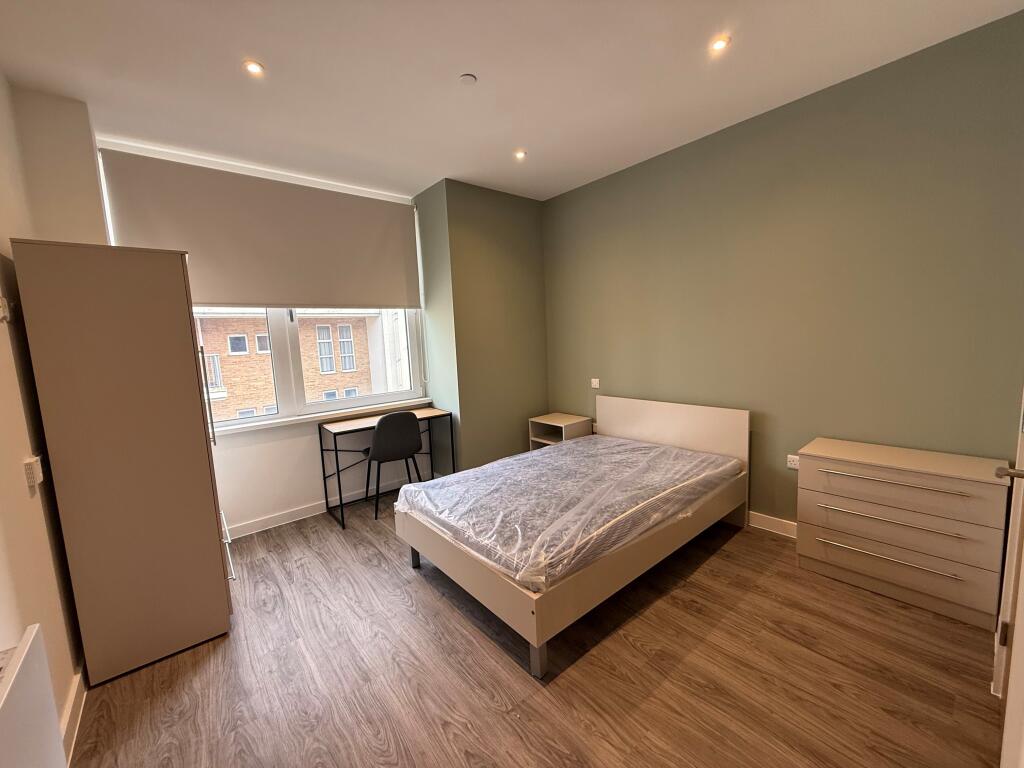 Main image of property: Southampton Central