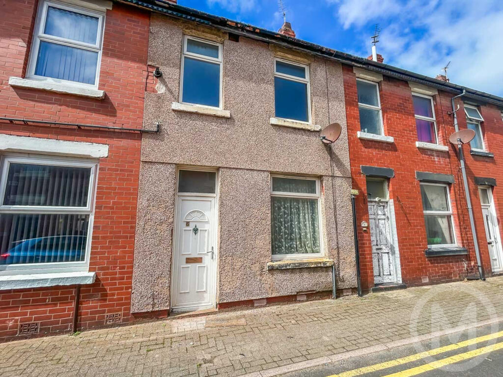 Main image of property: Avenham Grove, Blackpool