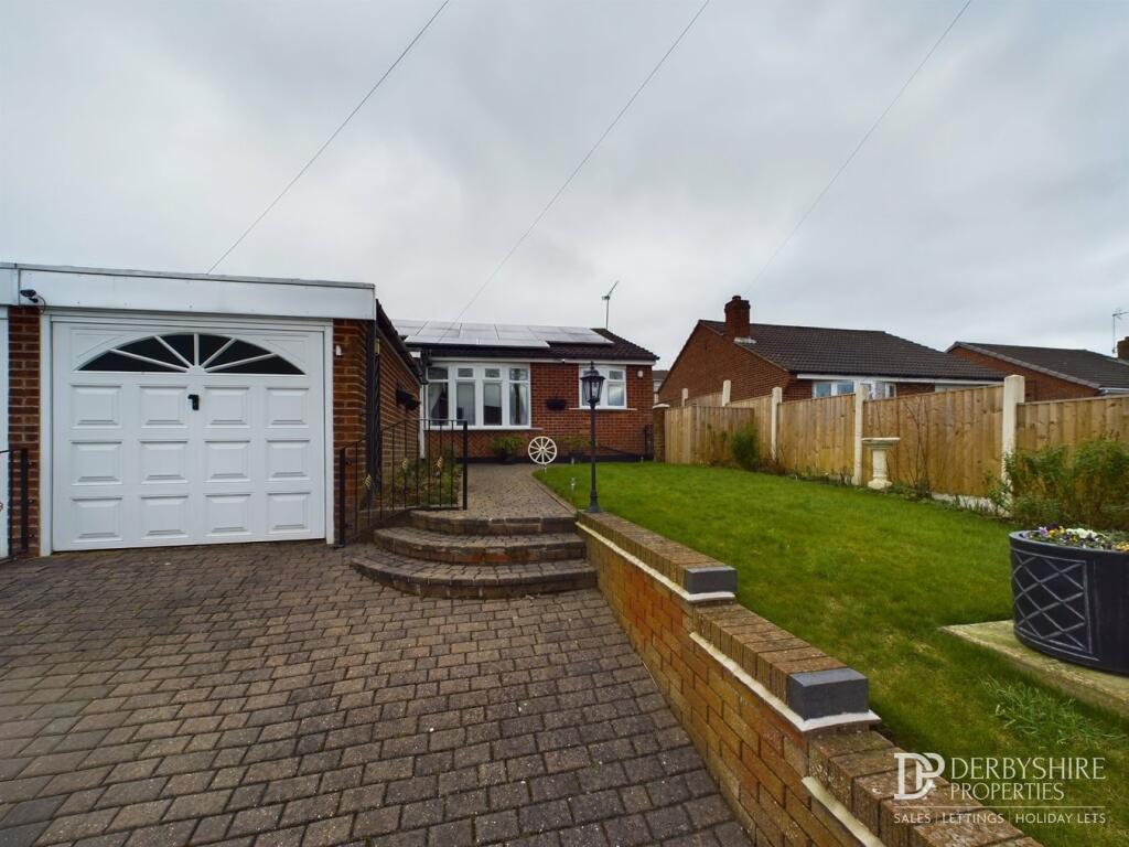 3 bedroom semidetached bungalow for sale in Alberta Avenue, Selston, NG16